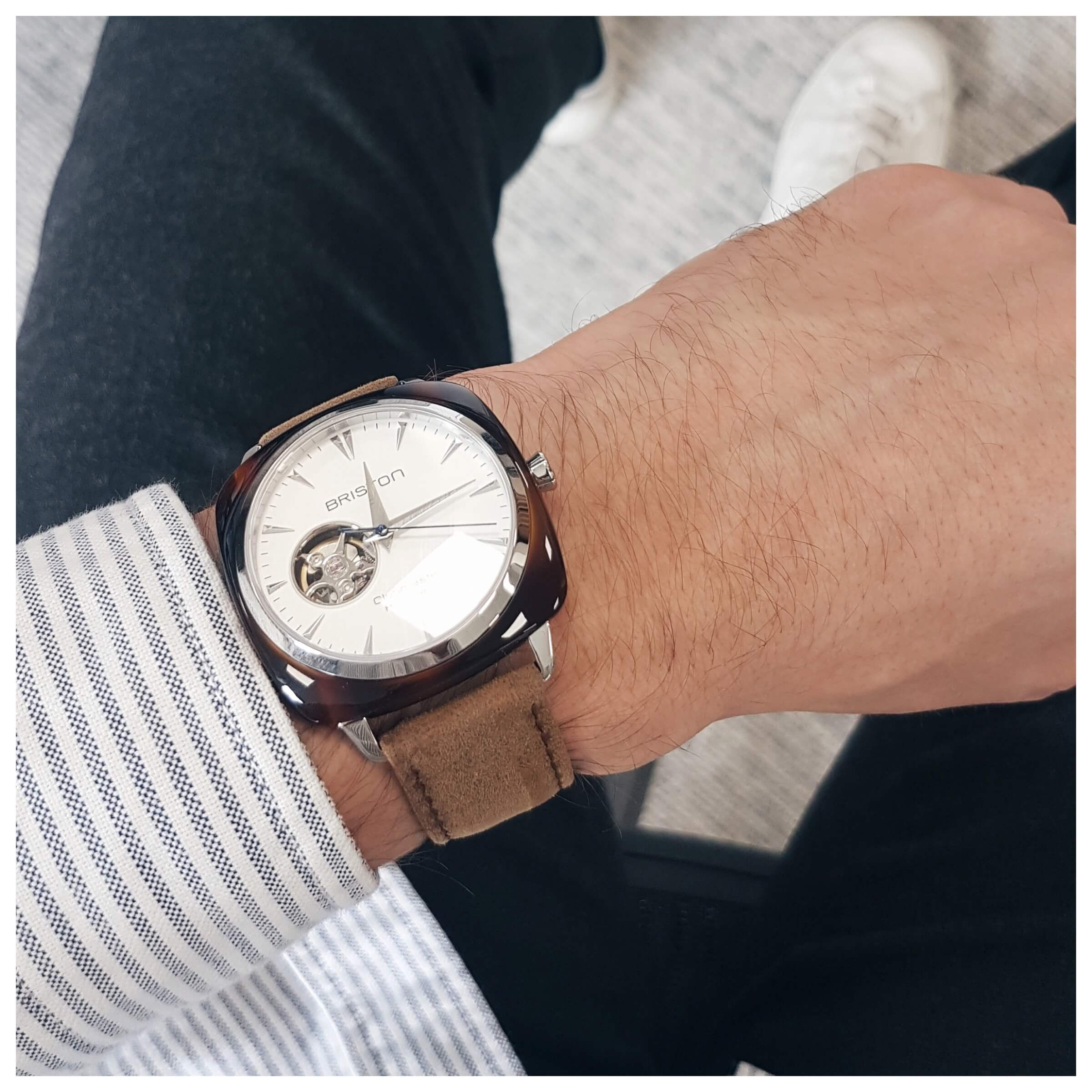 CORREA DE CUERO VINTAGE - MARRÓN